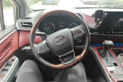 Toyota Granvia