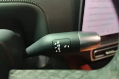 Li Auto L6