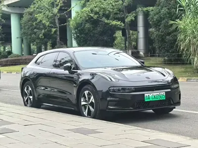 Zeekr 001