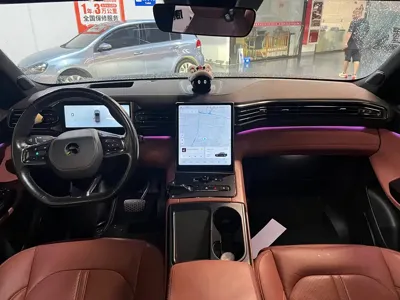 Nio EC6