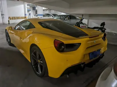 Ferrari 488