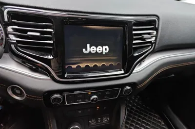 Jeep Grand Commander