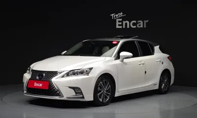 Lexus CT200h