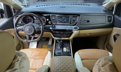 Kia Canival