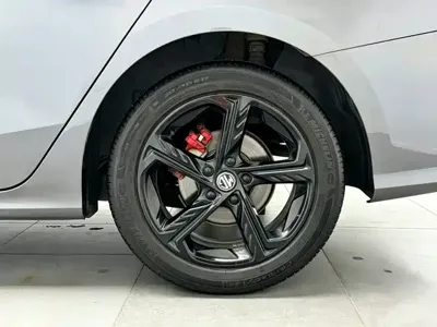 MG MG5 Scorpio