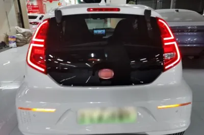 BYD e1