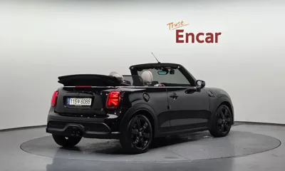 MINI Cooper Convertible