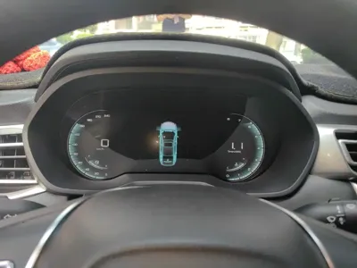 Roewe i5