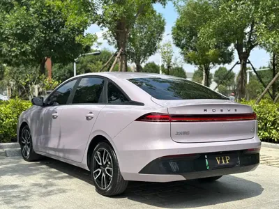 Roewe 荣威D6