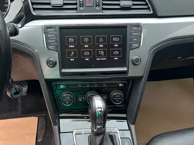Volkswagen Lamando