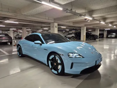 Porsche Taycan