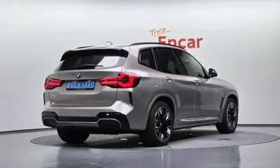 BMW iX3