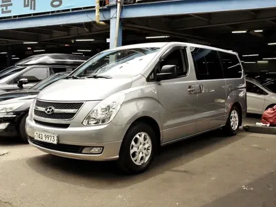 Hyundai Starex
