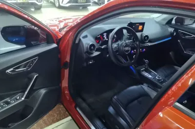 Audi Q2L