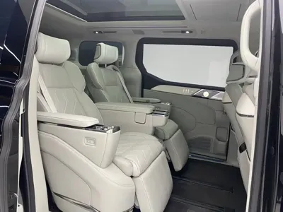 Volvo EM90