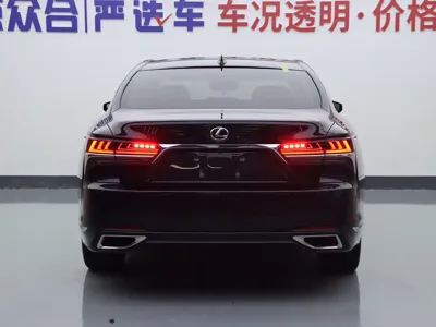 Lexus LS