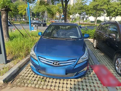 Hyundai Verna Ray