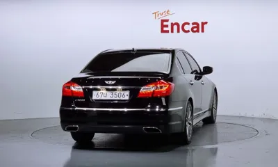Hyundai Genesis