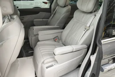 Roewe iMAX8