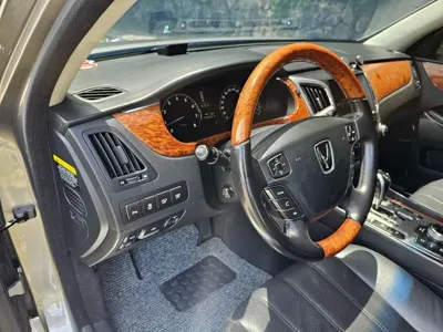 Hyundai Equus