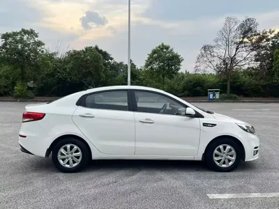 Kia K2
