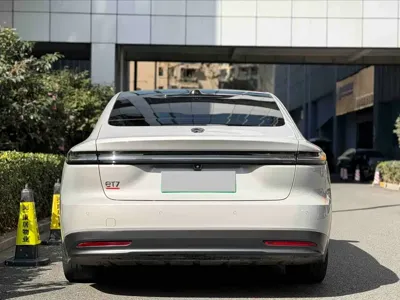 Nio ET7