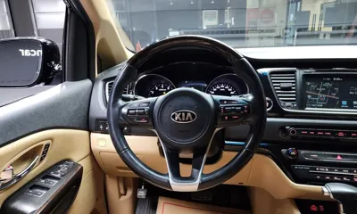 Kia Canival