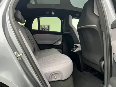 Nio EC6