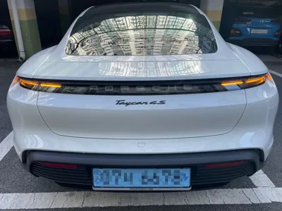 Porsche Taycan