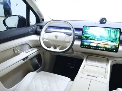 Nio ES8