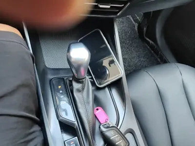 Roewe i5