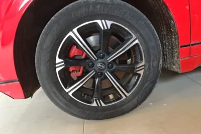 BYD e2