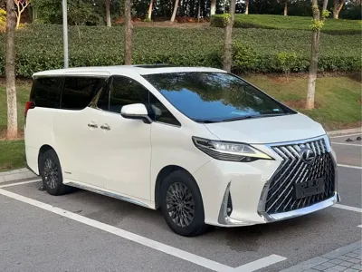 Lexus LM