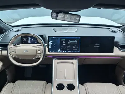 Xpeng G9
