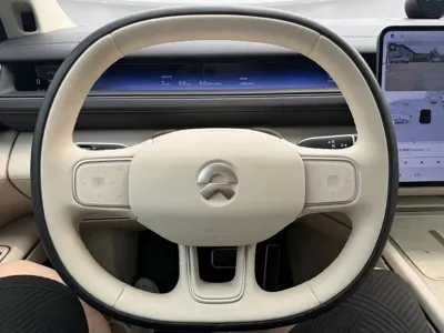 Nio ES8