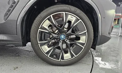 BMW iX3