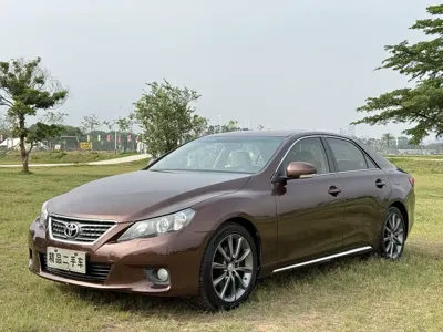 Toyota Reiz