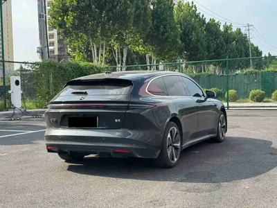 Nio ET5T