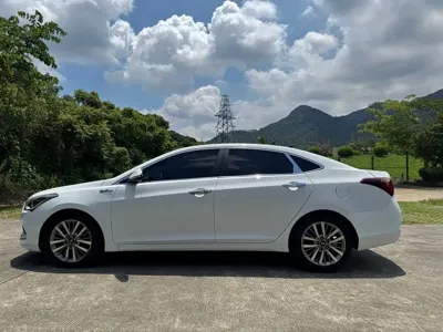 Hyundai Mistra