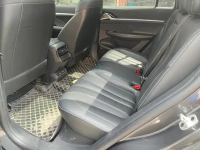 Roewe RX5 eMAX
