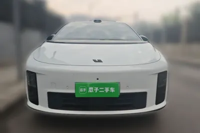 Li Auto Li Auto i6