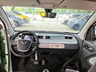 Wuling MINIEV