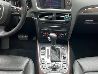 Audi Q5 (Import)