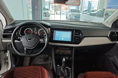 Jetta VS5