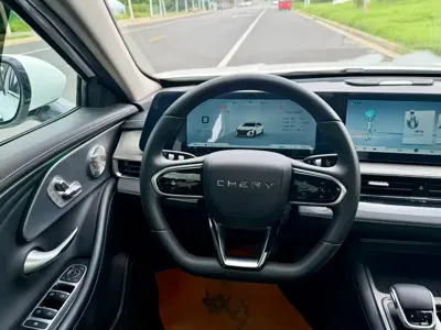 Chery Arrizo 8