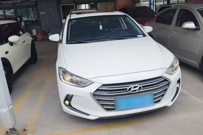 Hyundai Elantra (6th Generation