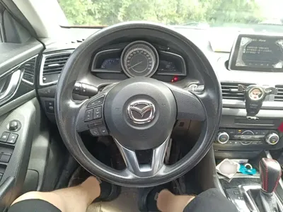 Mazda 3 Axela