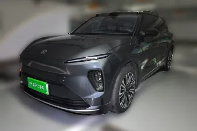 Nio ES8