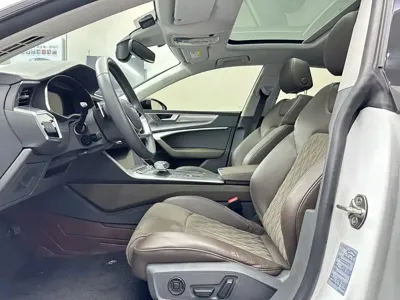 Audi A7L