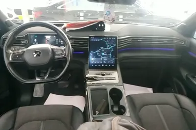 Nio EC6